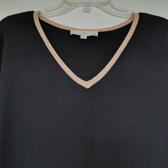 Loft V-neck black sweater size MP - Picture 2 of 8